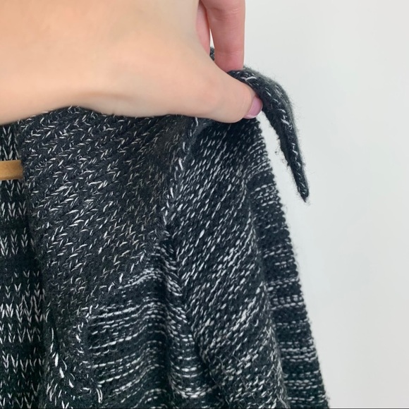 Forever 21 Black Long Sweater - Picture 10 of 14